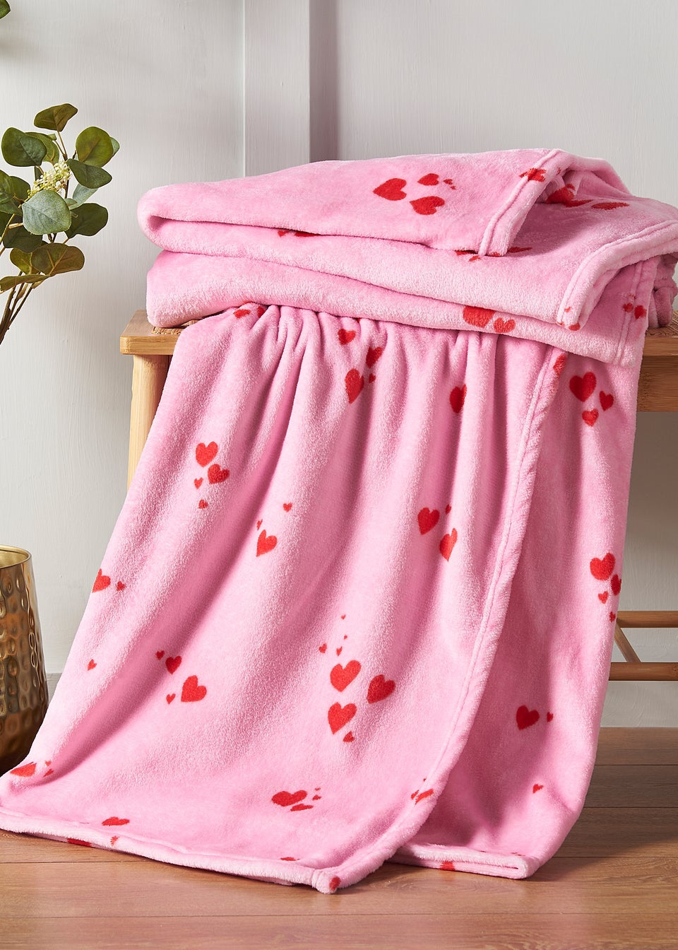 Catherine Lansfield Heart Cosy Fleece Oversized 200x240cm Blanket Throw Pink