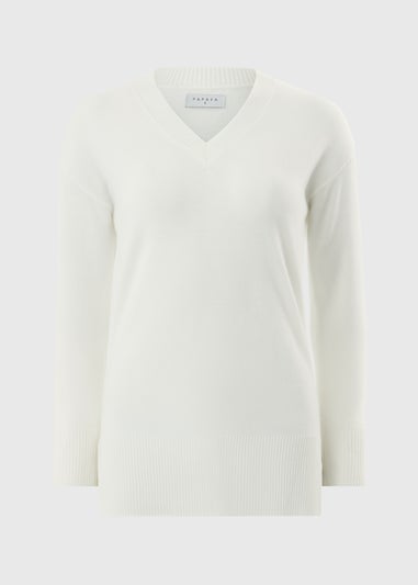 V-neck Plain Cream Jumper