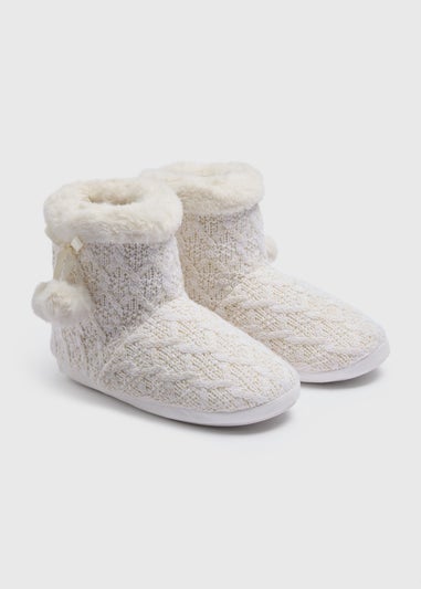 Cream Knitted Matchback Slipper Boots