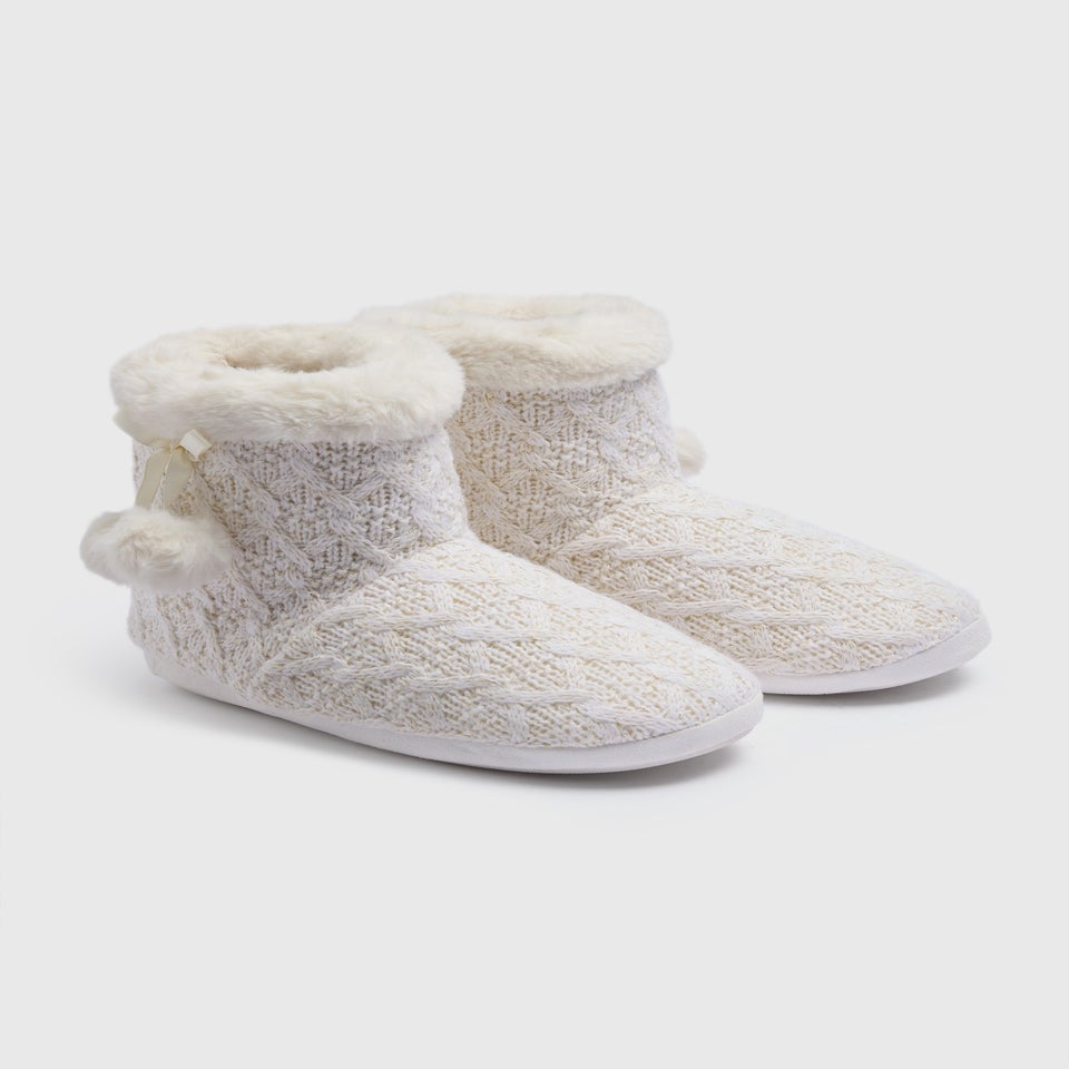 Cream Knitted Matchback Slipper Boots