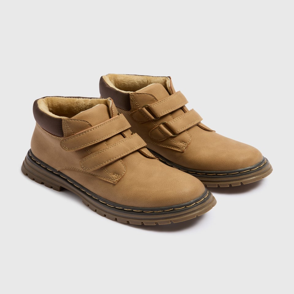 Boys Tan Hiker Boots (Younger 10-Older 6)