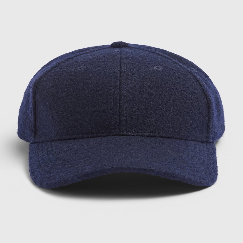Navy Teddy Borg Cap