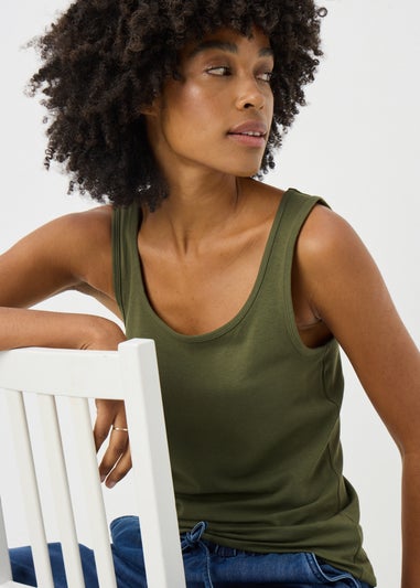 Khaki Short Scoop Neck Vest