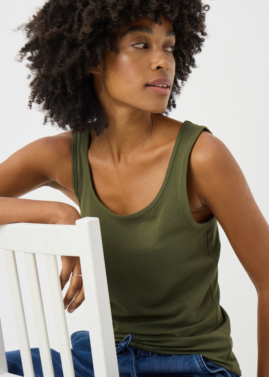 Khaki Short Scoop Neck Vest