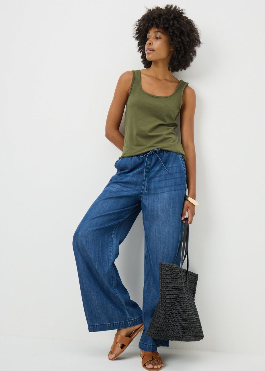 Khaki Short Scoop Neck Vest