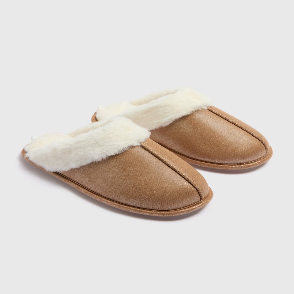 Girls Tan Snug Mule Slippers (Younger 10-Older 5)