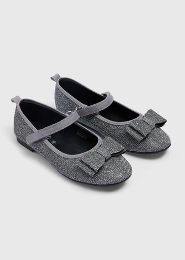 Girls Silver Bow Ballet Flats (Younger 10- Older 5)