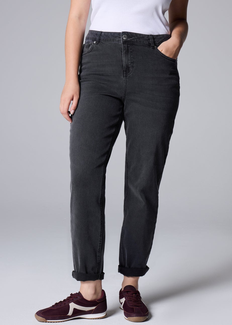 Boyfriend Straight Leg Jeans