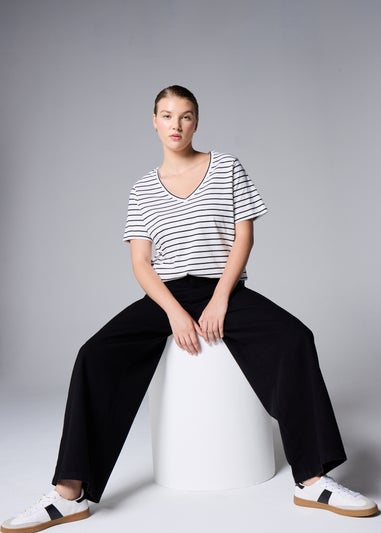 Black Wide Leg Jeans