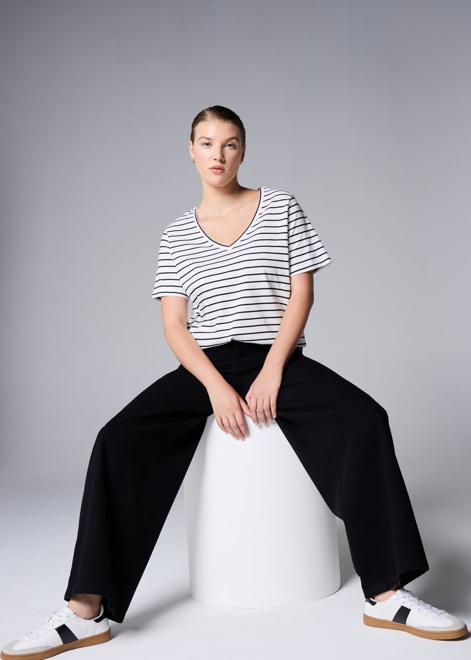 Black Wide Leg Jeans