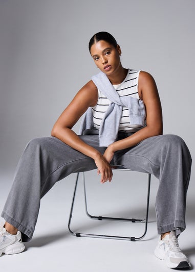 Grey Comfort Fit Wide Leg Jeans