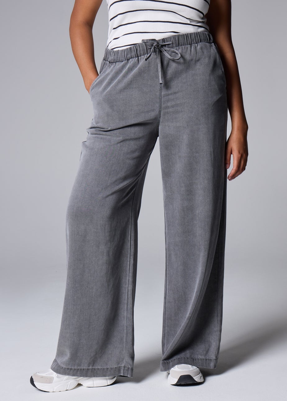 Grey Comfort Fit Wide Leg Jeans
