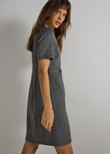 Et Vous Grey Ponte Zig Zag Dress