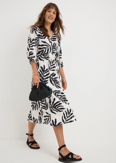 Black Leaf Volume Sleeve Midi Dress