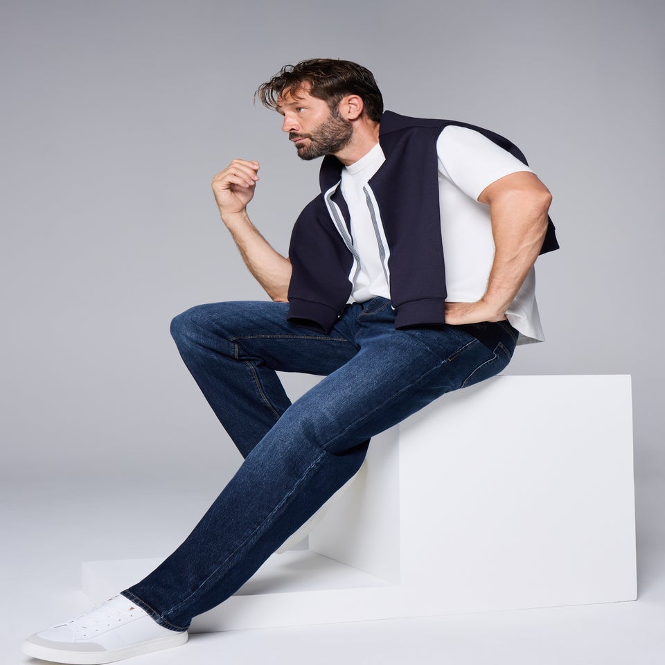 Dark Wash Relaxed fit jeans