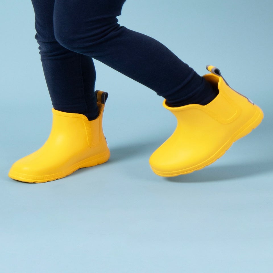 Totes Cirrus Yellow Kids Chelsea Rain Boot