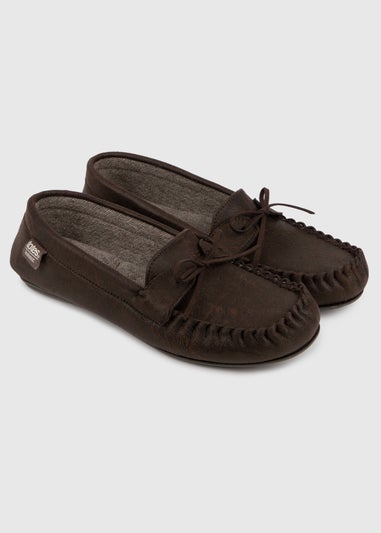 Totes Isotoner Brown Distressed Moccasin Slipper With Herringbone Sock