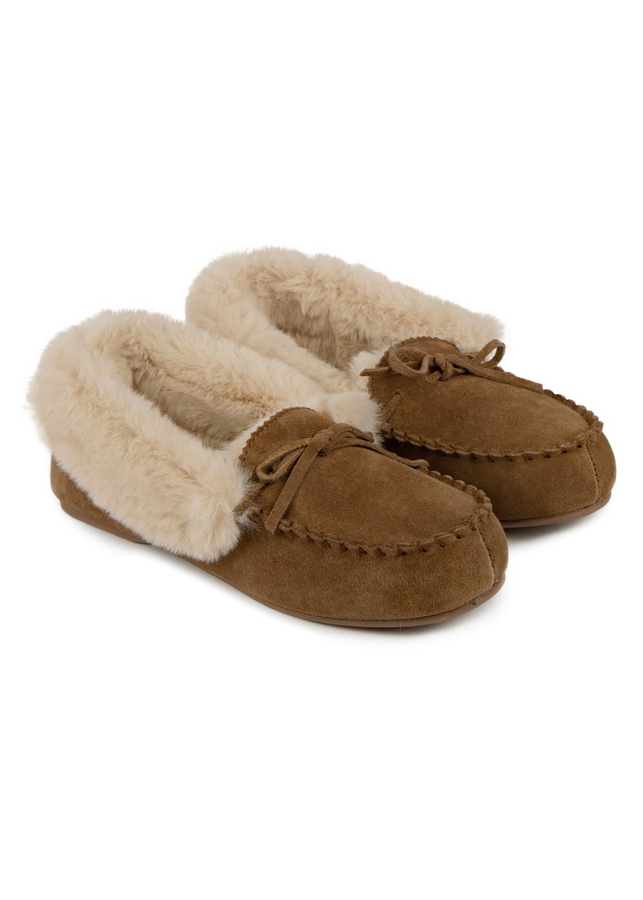 Totes Isotoner Tan Genuine Suede Moccasin with Faux Fur Lining