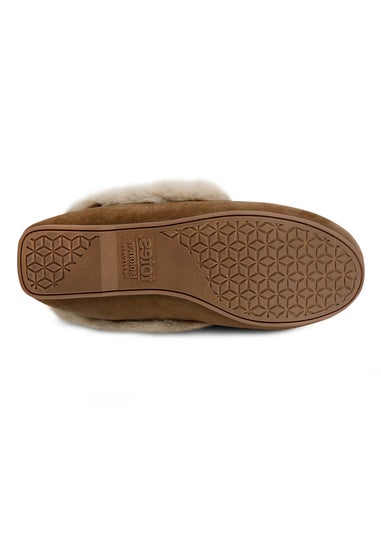 Totes Isotoner Tan Genuine Suede Moccasin with Faux Fur Lining
