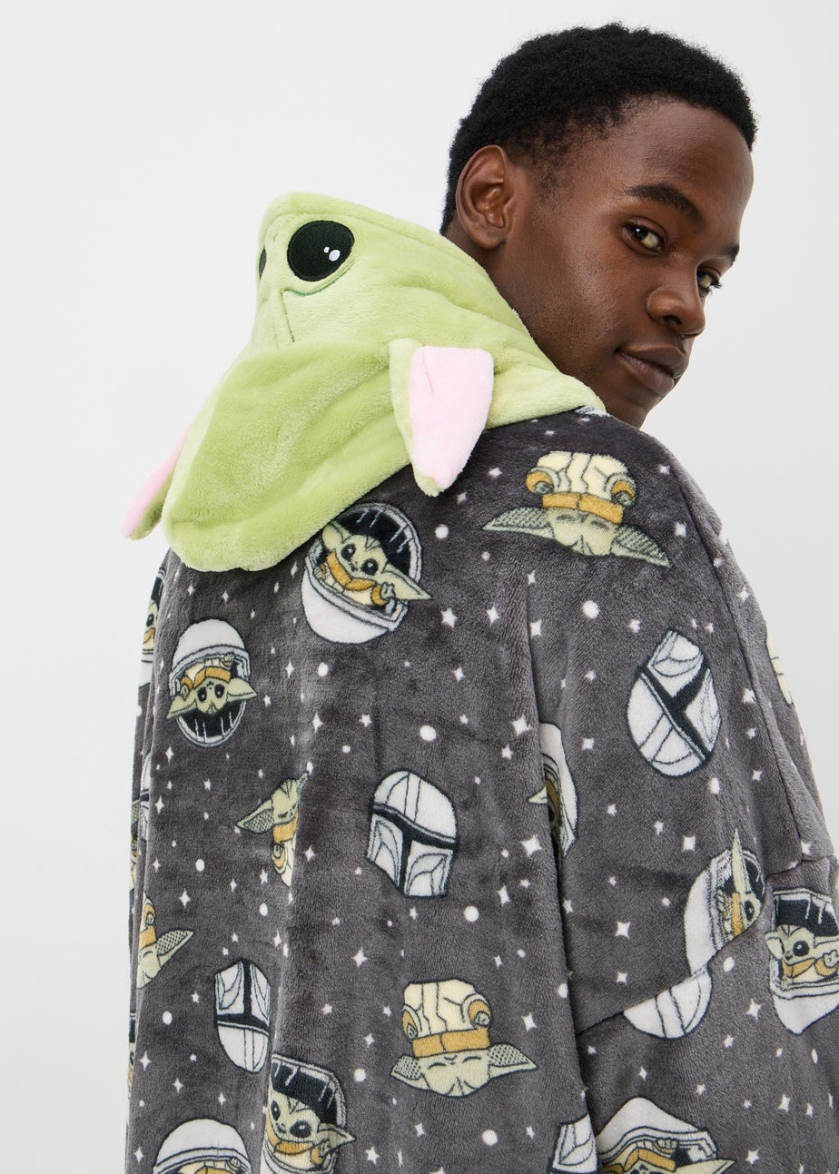 Grey Mandalorian Snoodie