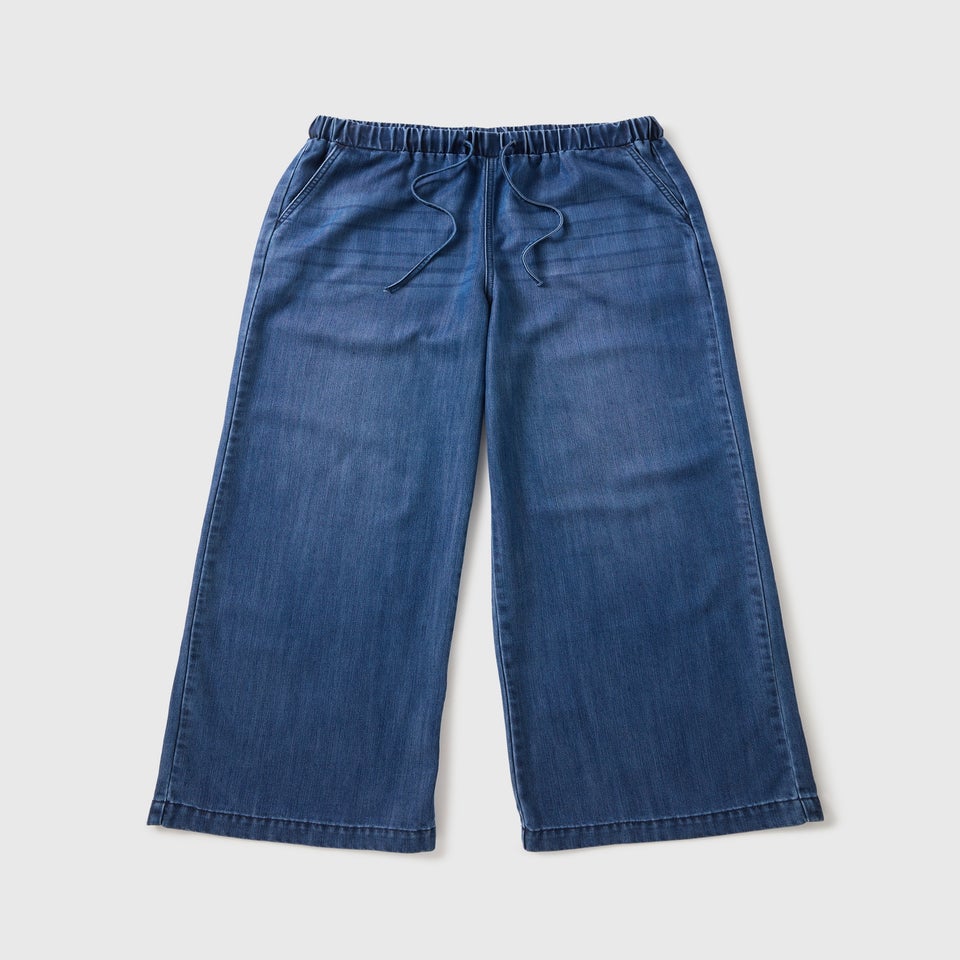 Dark Wash Comfort Fit Wide Leg Jeans