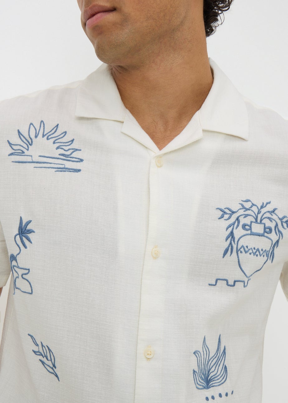 White Embroidered Pattern Shirt