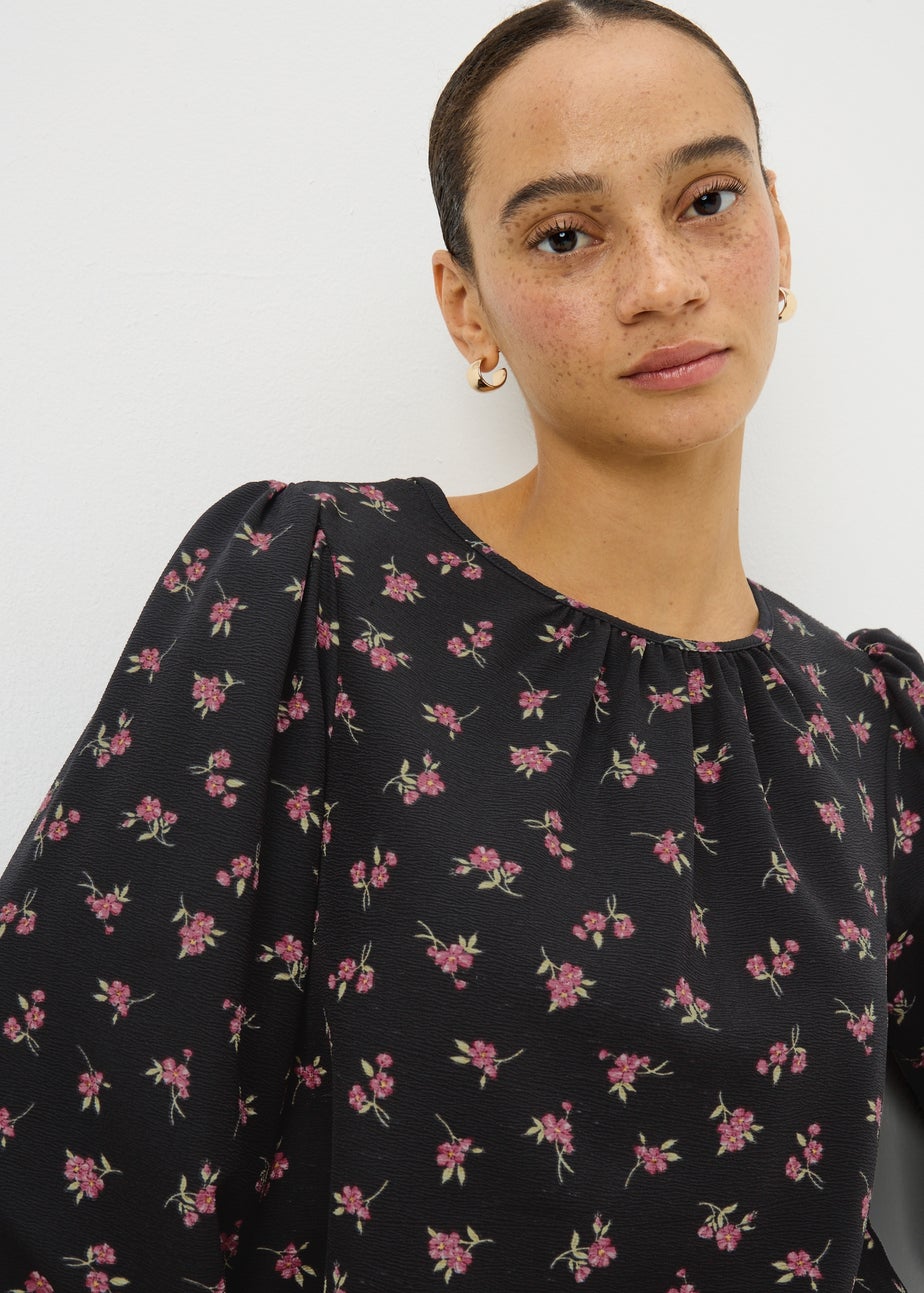 Papaya Petite Black Ditsy Floral Popover Blouse