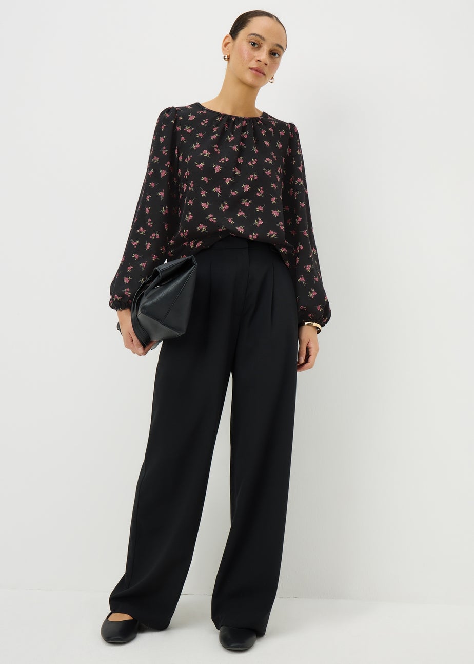 Papaya Petite Black Ditsy Floral Popover Blouse