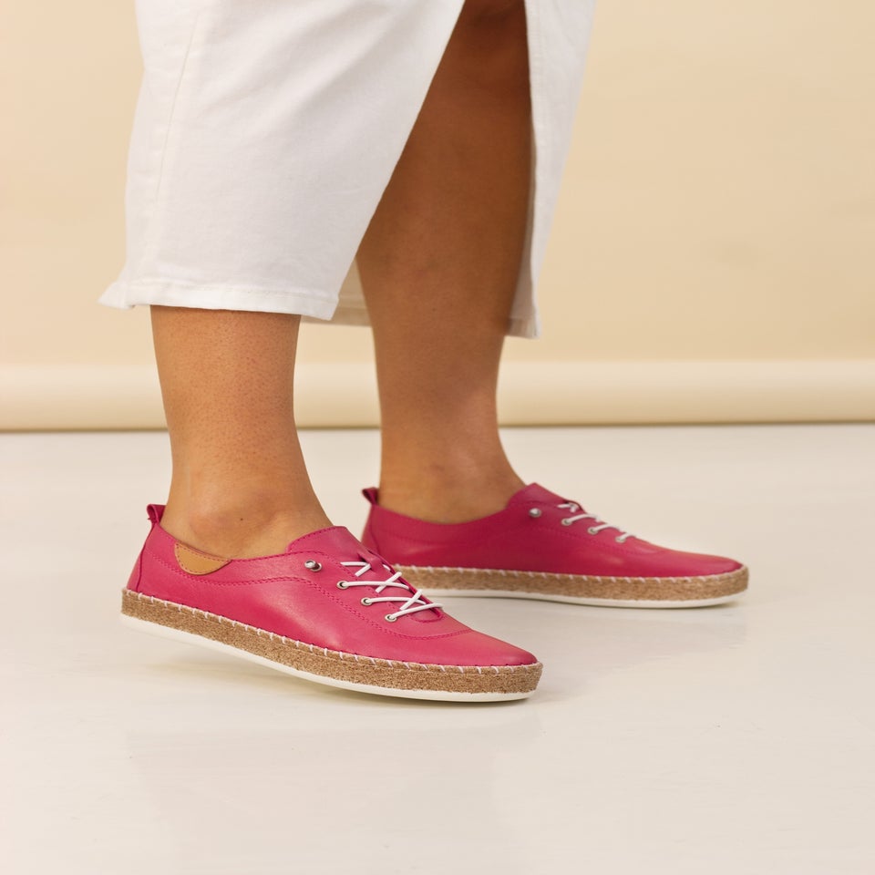 Lunar Raspberry Evie Plimsoll
