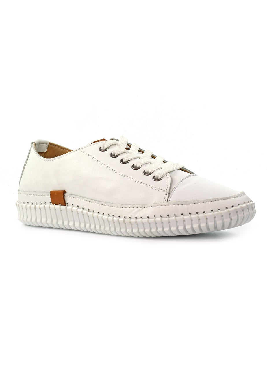Lunar White Truffle II Plimsoll