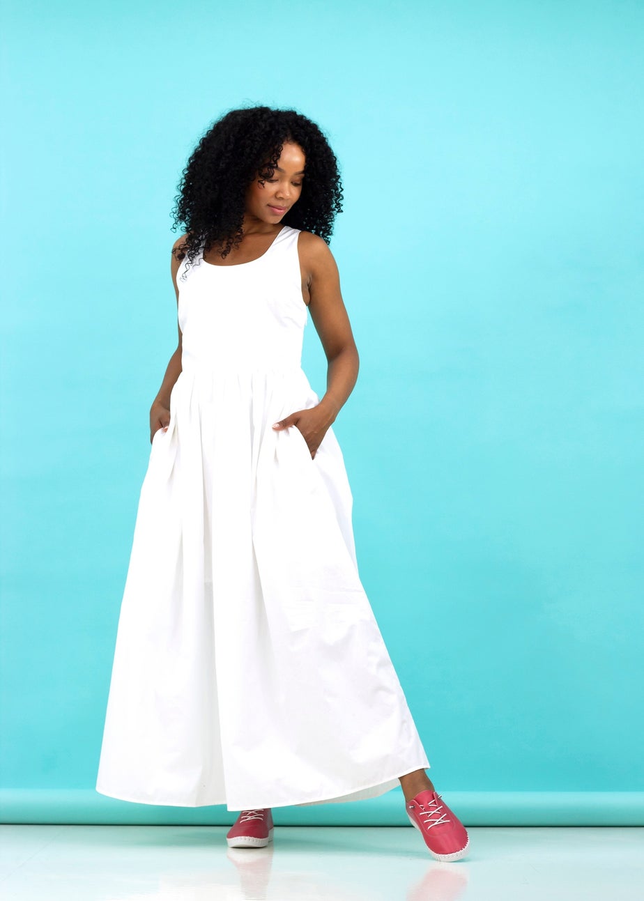 Lunar Raspberry Flamborough Shoe