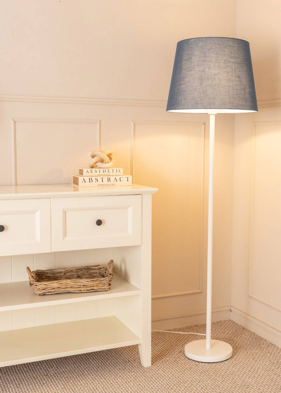 ValueLights Charlie Painted White Floor Lamp with Large Tapered Shade