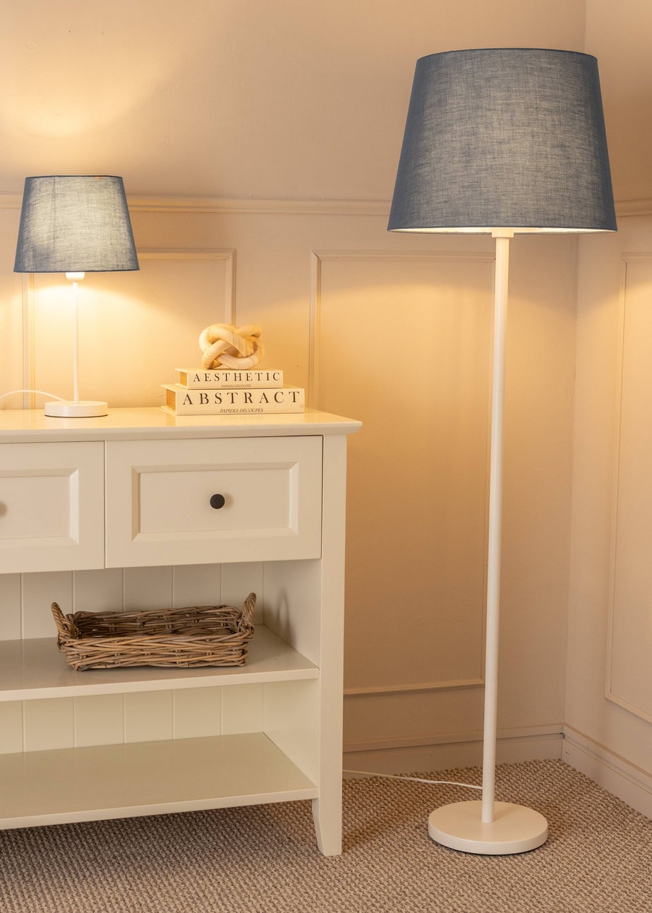 ValueLights Charlie Painted White Floor Lamp with Large Tapered Shade