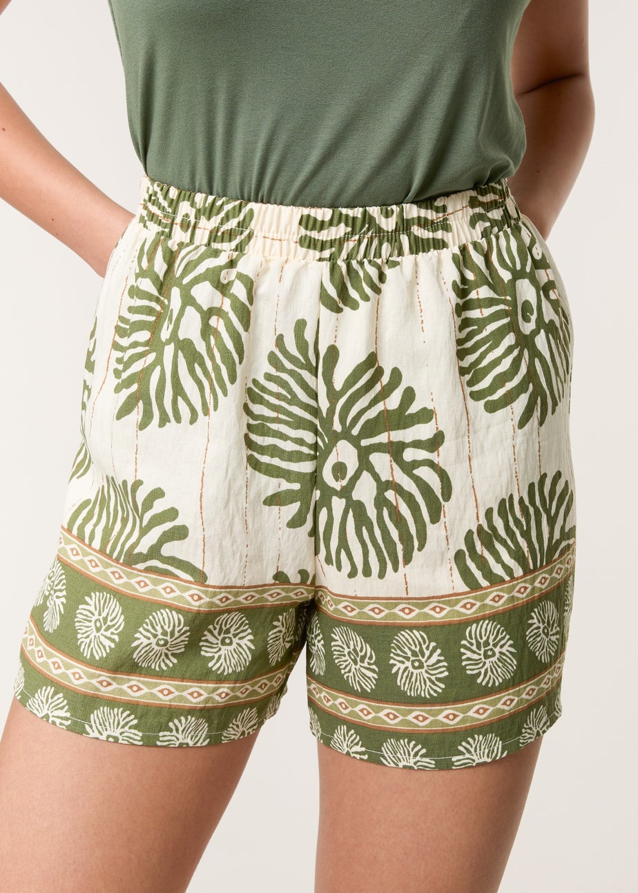 Blue Vanilla Khaki Elasticated Shorts