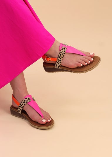 Lunar Fuschia Gina Sandal