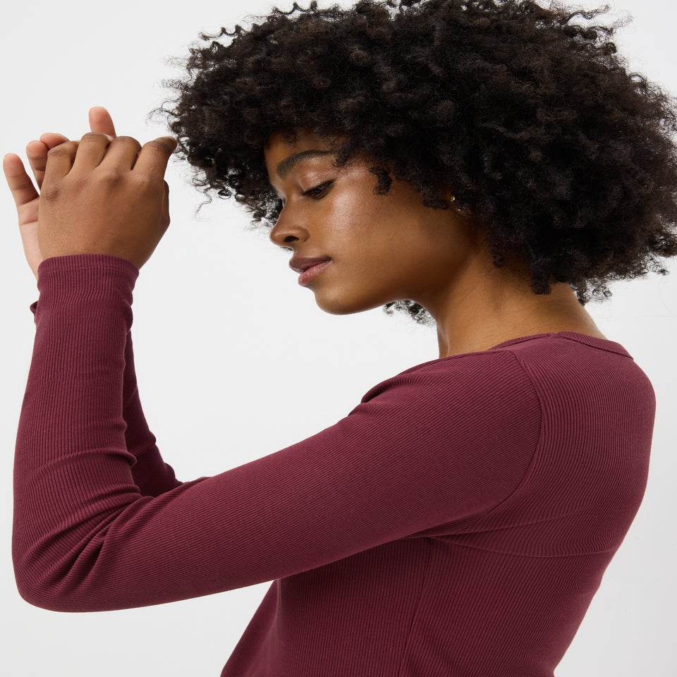 Burgundy Fitted Scoop Neck Top