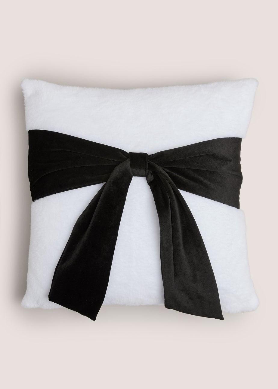 Black & White Bow Fleece Cushion