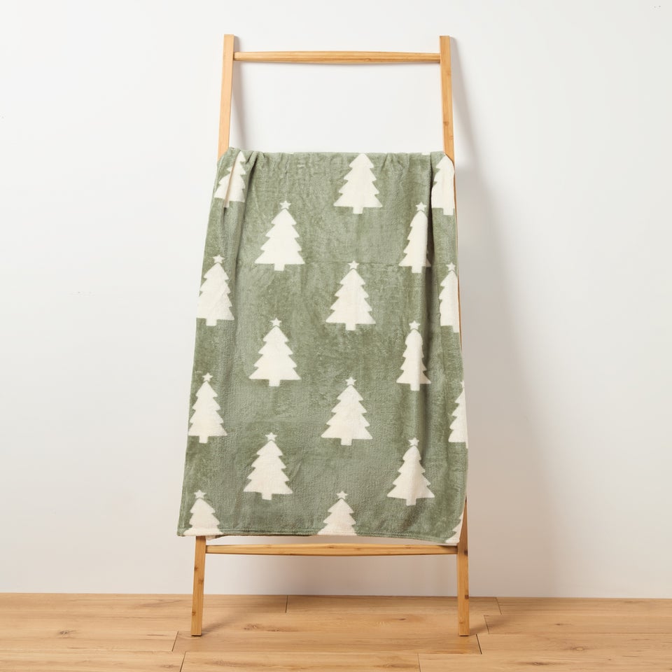 Green Christmas Tree Throw