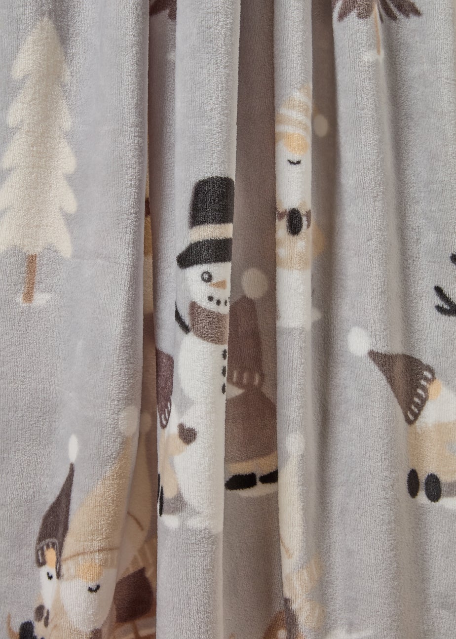 Neutral Christmas Gnome Fleece Throw