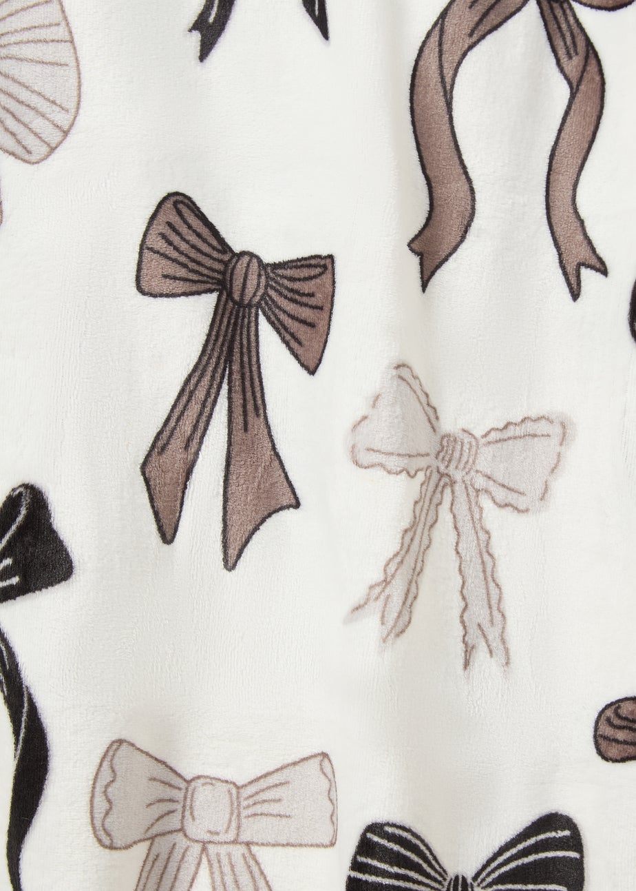 Cream & Black Bow Fleece Throw