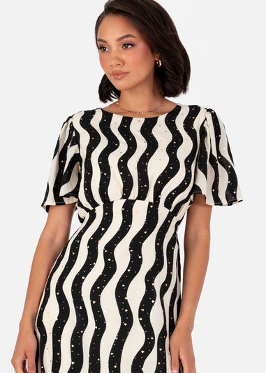 Lovedrobe Multi Wave Short Sleeve Midaxi Dress