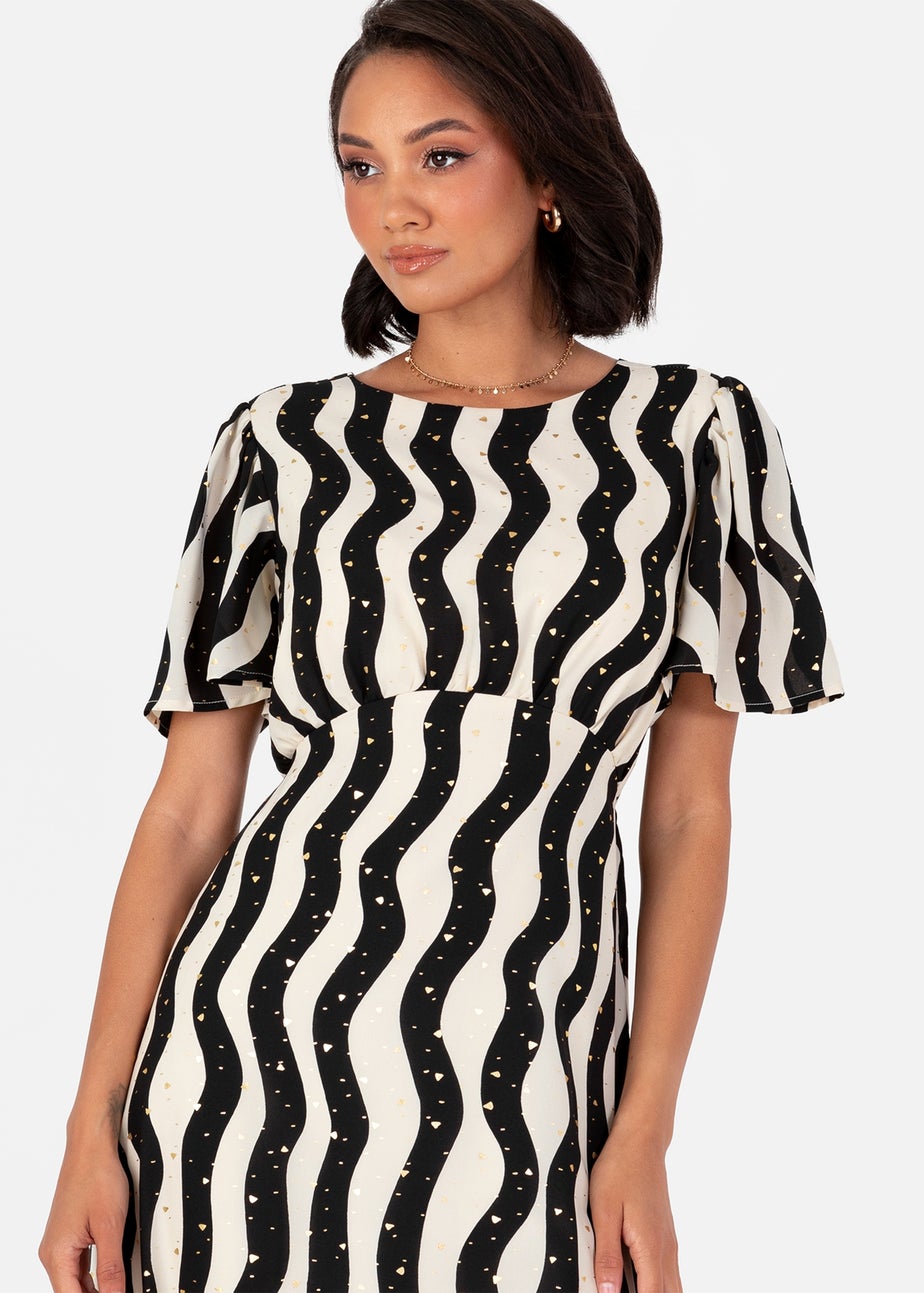 Lovedrobe Multi Wave Short Sleeve Midaxi Dress