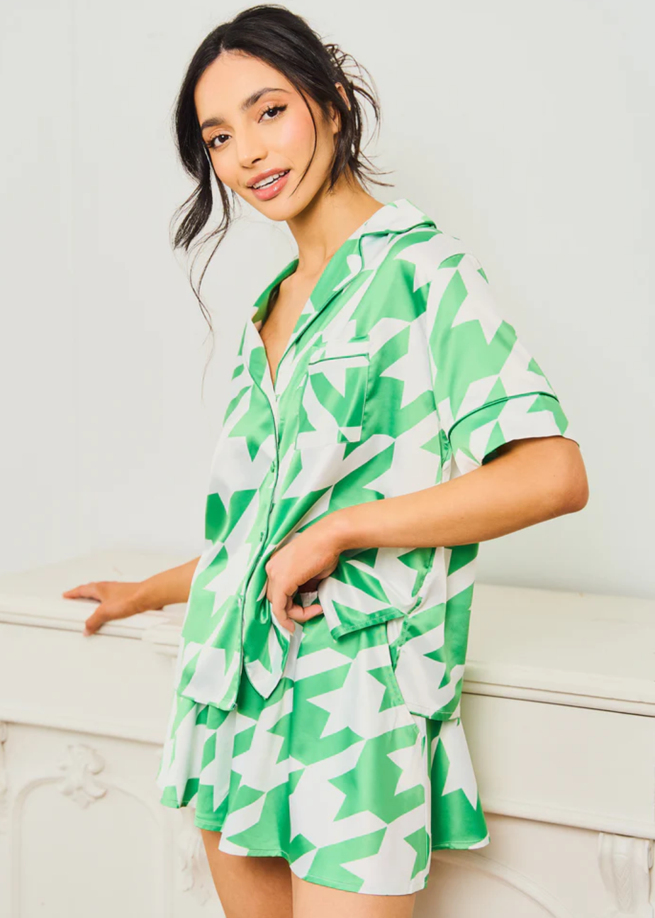 JimJam Green Satin Revere Short Set with Dogtooth Print
