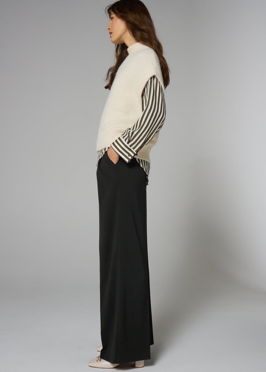 Et Vous Petite Black Pleat Front Wide Leg Trousers