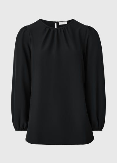 Black Scoop Hem Blouse