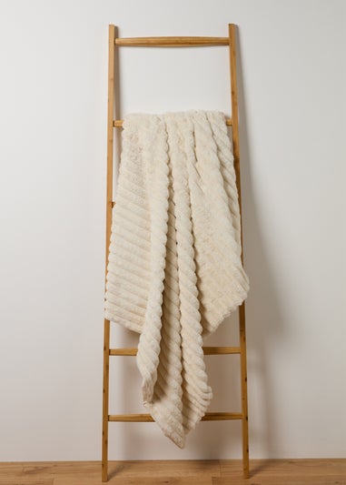 Cream Ribbed Faux Fur Throw