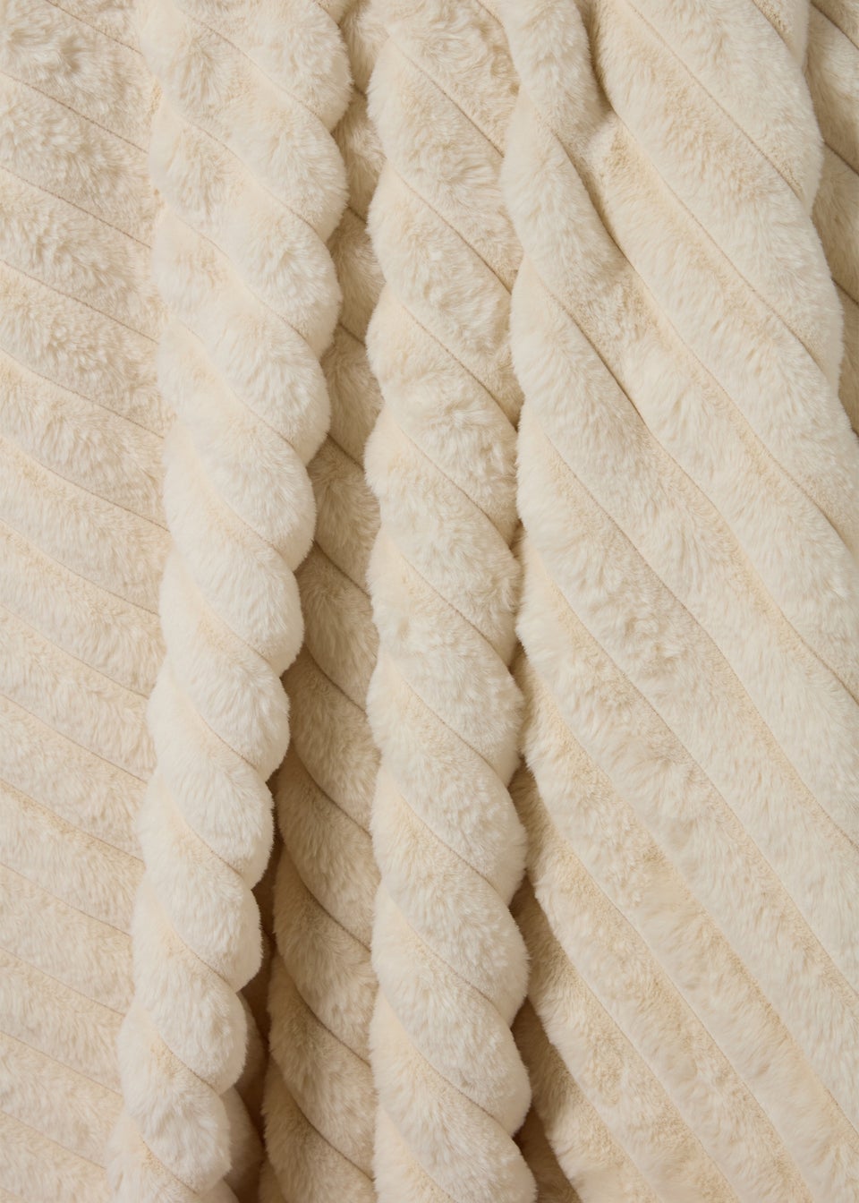 Cream Ribbed Faux Fur Throw