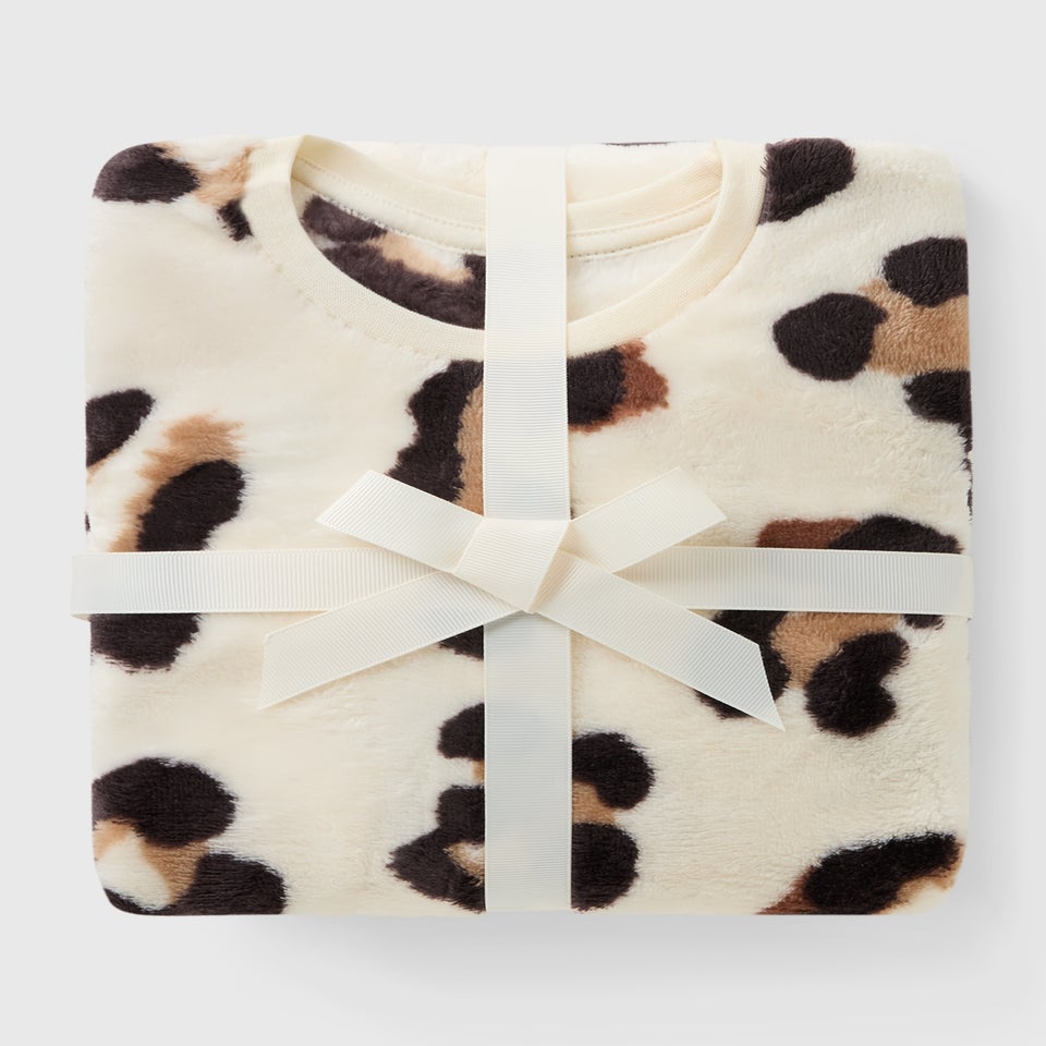 Girls Cream Leopard Fleece Pyjama Set (7-13yrs)