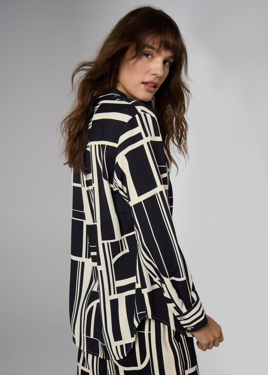 Et Vous Black Geo Longerline Shirt