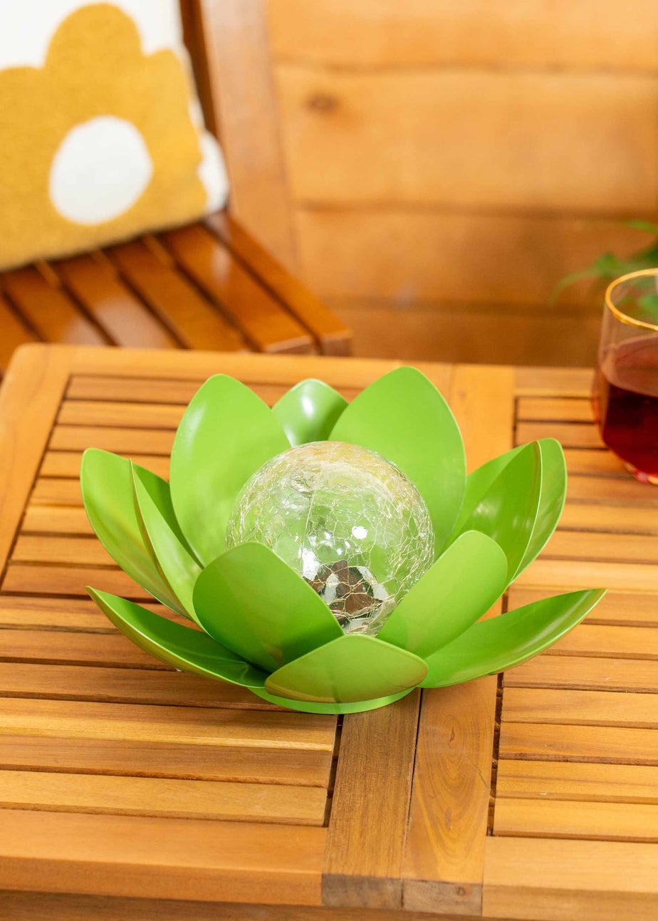 ValueLights Solar Green Waterlily Lotus Flower Garden Light With Integrated LED's (11cm x 26.5cm x 26.5cm)